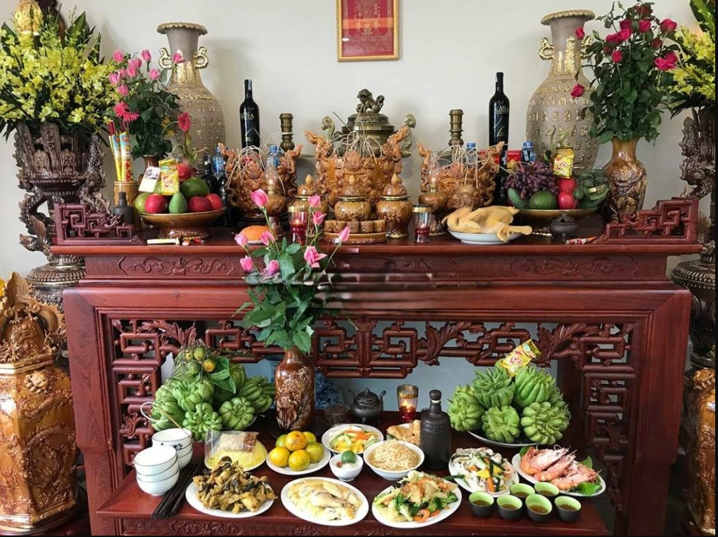 Lý Do Vì Sao Phải Đặt Mâm Ngũ Quả Ở Trước Bát Hương